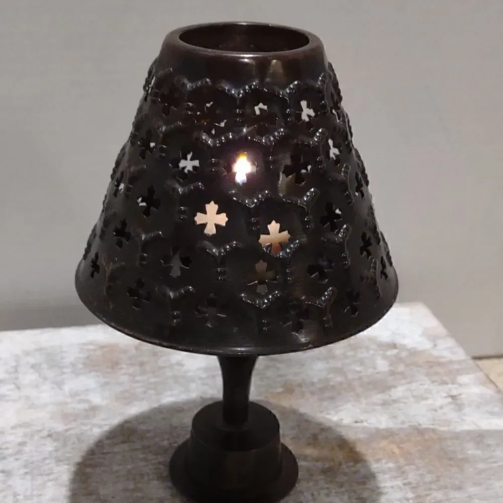 👍 Candle Holder and Shade. C7
